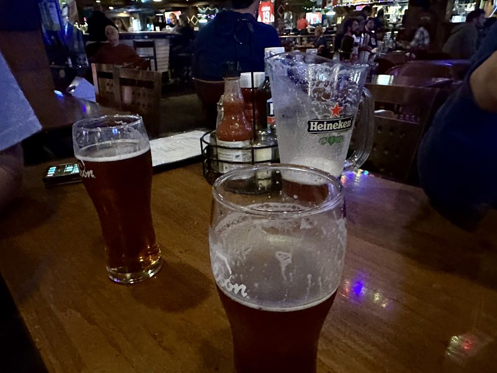 pub image