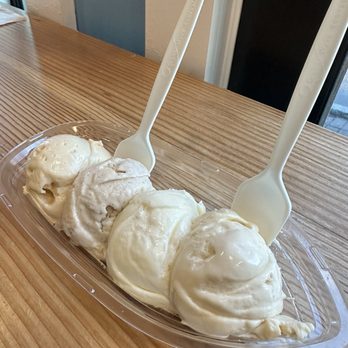 Mount Desert Island Ice Cream - Flight - Ice Cream & Frozen Yogurt Near Me - Bar Harbor, Maine Mount Desert Island Ice Cream - Flight - Ice Cream & Frozen Yogurt Near Me - Bar Harbor, Maine