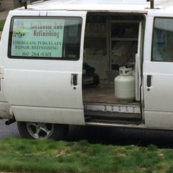 Northwest Tub Refinishing - Tom was great!  Friendly, professional, and great price. He repaired a small crack in my tub.