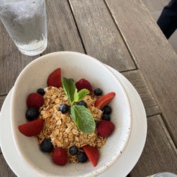 Griffin Club Los Angeles - Yogurt parfait