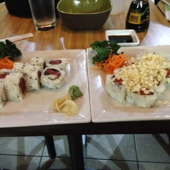 Sushi 2 Mee - Left: spicy tuna right: spicy crunchy tuna roll - Sushi Bars Near Me - Miami, Florida Sushi 2 Mee - Left: spicy tuna right: spicy crunchy tuna roll - Sushi Bars Near Me - Miami, Florida