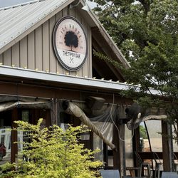 The Tipsy Oak - Great place to eat.