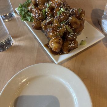 The Urban Tap - General Tso Cauliflower - Gastropubs Near Me - Pittsburgh, Pennsylvania