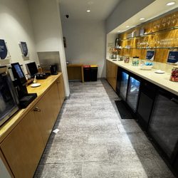 REX Lounge - Food & drink area.