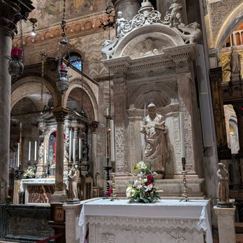 Basilica di San Marco - Landmarks & Historical Buildings Near Me - Venezia, VE Basilica di San Marco - Landmarks & Historical Buildings Near Me - Venezia, VE
