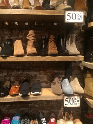 shoe stores in brooklyn ny