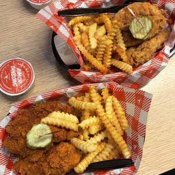 Hattie B's Hot Chicken - Austin - South Lamar - 3 Fried Tenders with Crinkle-Cut Fries - Chicken Wings Near Me - Austin, Texas