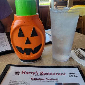 Harry's Restaurant - Diners Near Me - Westborough, Massachusetts