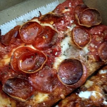 Taglio Pizza - Pepperoni - Pizza Near Me - Mineola, New York