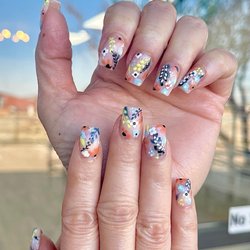 Tiny Lash & Nails Room