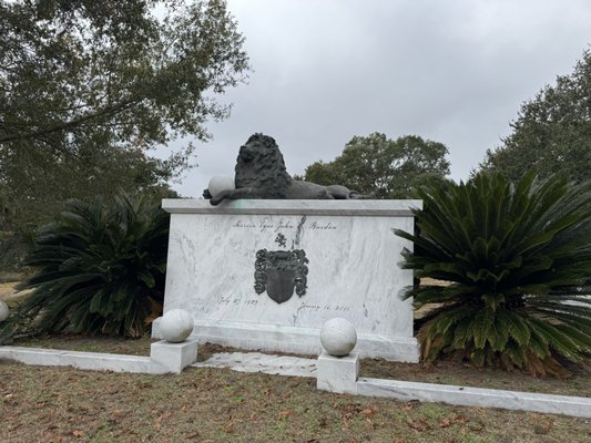 Magnolia Cemetery Trust by null