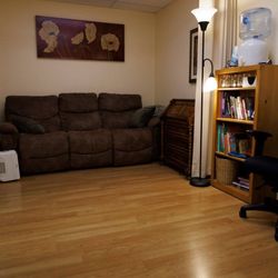 Jennifer Alexander MFT - Warm and welcoming office in downtown Santa Cruz