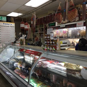 Tony's Beechhurst Deli - Counter - Delis Near Me - Whitestone, New York Tony's Beechhurst Deli - Counter - Delis Near Me - Whitestone, New York