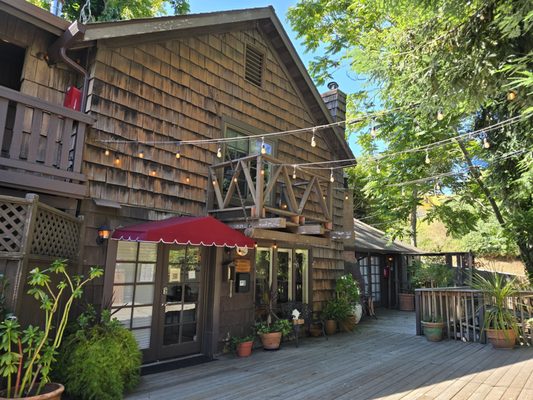 Babbling Brook Inn by null