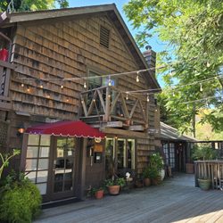 Babbling Brook Inn
