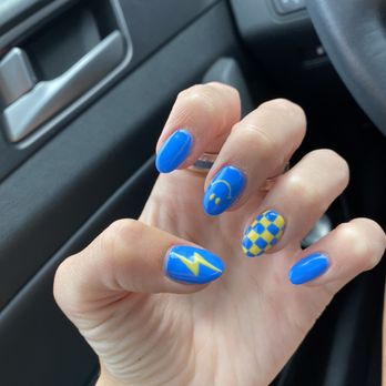 NAILPOP - Nail Salons Near Me - Encinitas, California NAILPOP - Nail Salons Near Me - Encinitas, California