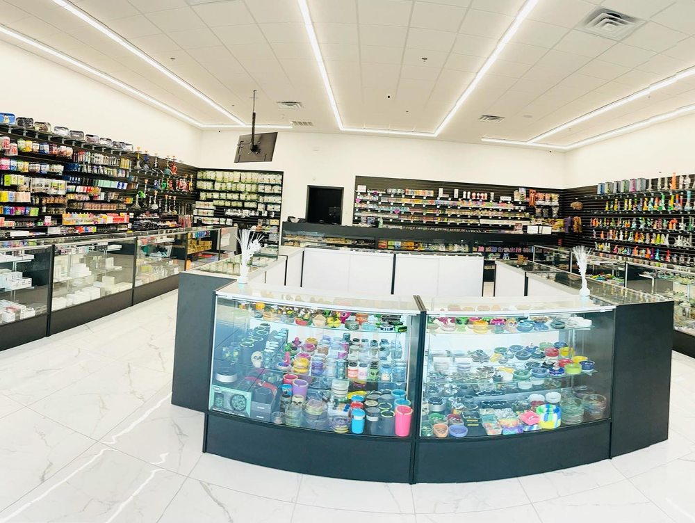 WORLD OF SMOKE Updated October 2024 32 Photos 1 N Godley Station