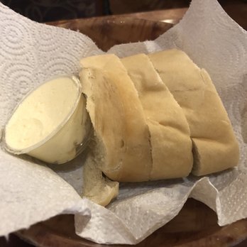 Ravanelli's - Bread Basket with Whipped Butter - Italian Near Me - Collinsville, Illinois