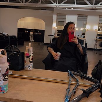 Elle & Co. Styling Salon - Hair Stylists Near Me - Thiensville, Wisconsin Elle & Co. Styling Salon - Hair Stylists Near Me - Thiensville, Wisconsin