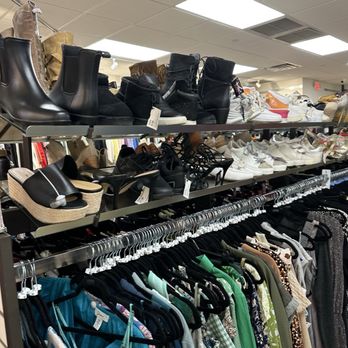 Uptown Cheapskate - Thrift Stores Near Me - Palm Harbor, Florida