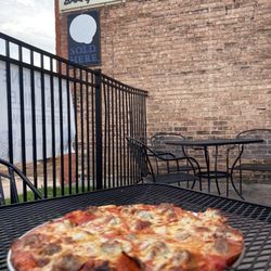 Tino's Bar & Pizza - Pizza On The Patio