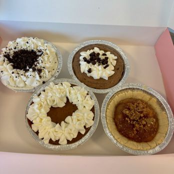Crumbl - Mandarin - November 26, 2024 - Cookies & Cream, French Silk, Pumpkin and Apple Pies - Bakeries Near Me - Jacksonville, Florida