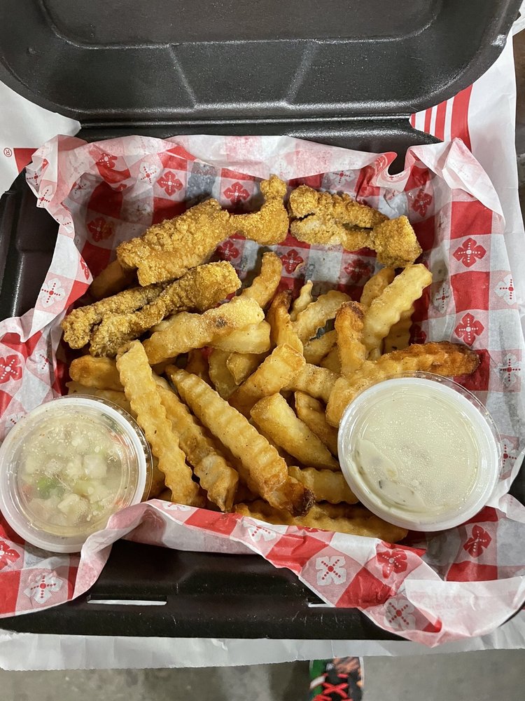 J & J FISH Updated October 2024 11 Photos & 10 Reviews 217 7th St, Rockford, Illinois