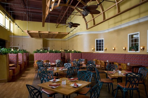 Maggio's Restaurant, Bar & Ballroom by null