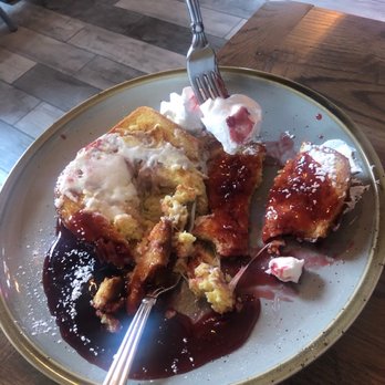 Cafe Moulin - Barcelona French Toast Platter - Breakfast & Brunch Near Me - Pittsburgh, Pennsylvania