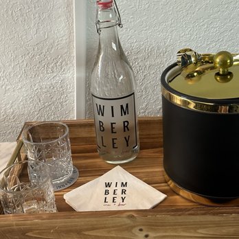 Wimberley Inn + Bar - Hotels Near Me - Wimberley, Texas