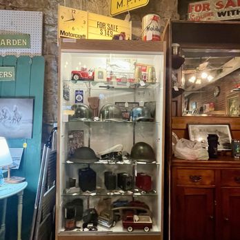 Staples Mill Antiques - Antiques Near Me - Stillwater, Minnesota Staples Mill Antiques - Antiques Near Me - Stillwater, Minnesota