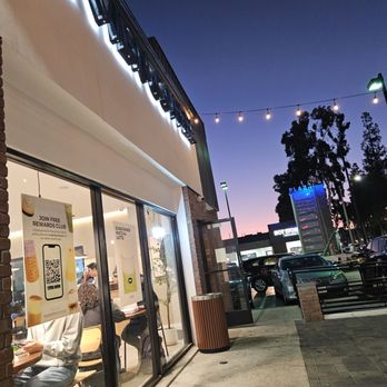 Da Vien Coffee - Coffee & Tea Near Me - Rosemead, California
