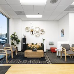 Aurora Dentist Office and Orthodontics - Aurora Dentist Office and Orthodontics - Patient Lobby