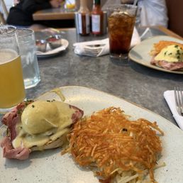 Eggs Benedict
