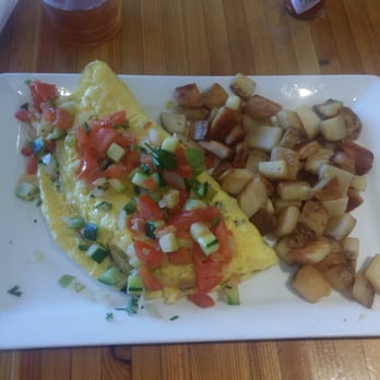 Daily Jam - Breakfast & Brunch Restaurant - Veg omelette no cheese side of potatoes. So good! - New American Near Me - Tempe, Arizona