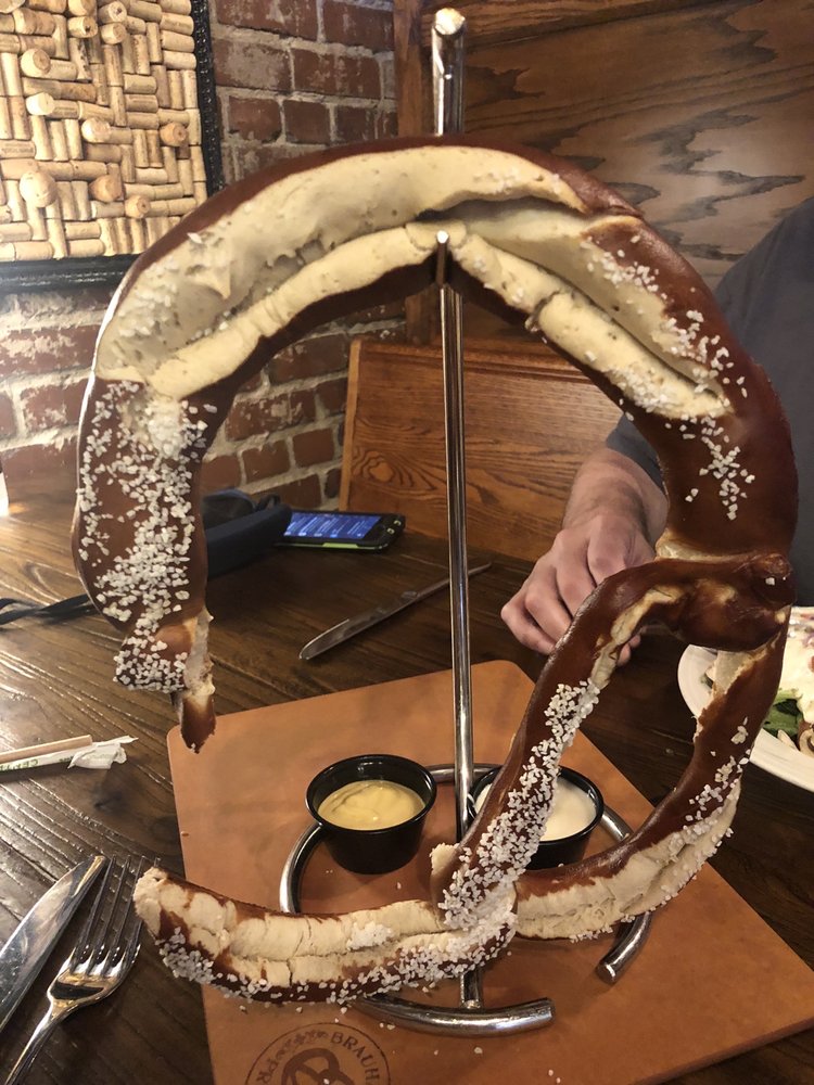 Father Tom S Pub 138 Photos 159 Reviews Bars 32 N Cedar Ave Cookeville Tn Restaurant Reviews Phone Number Menu