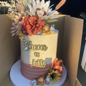 CRRUM - Close up of the details - Desserts Near Me