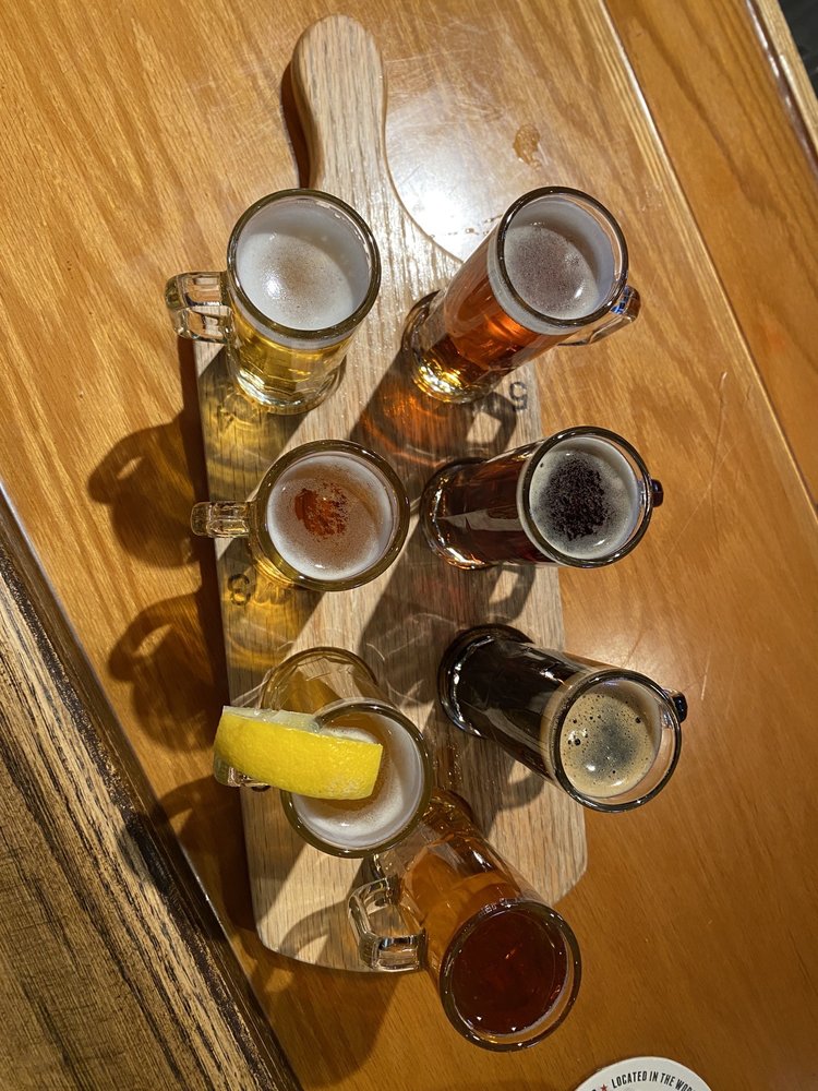 Oak Creek Brewery & Grill