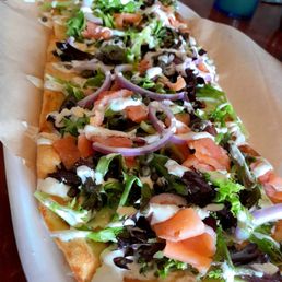 Smoked salmon flatbread