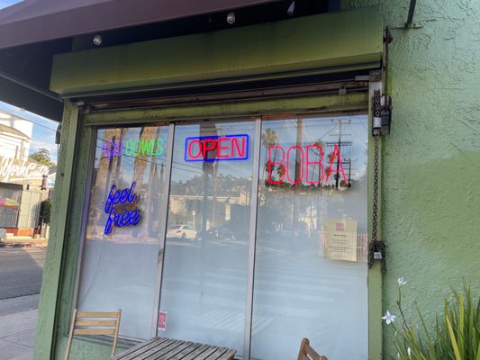 La Tropicana Market by null