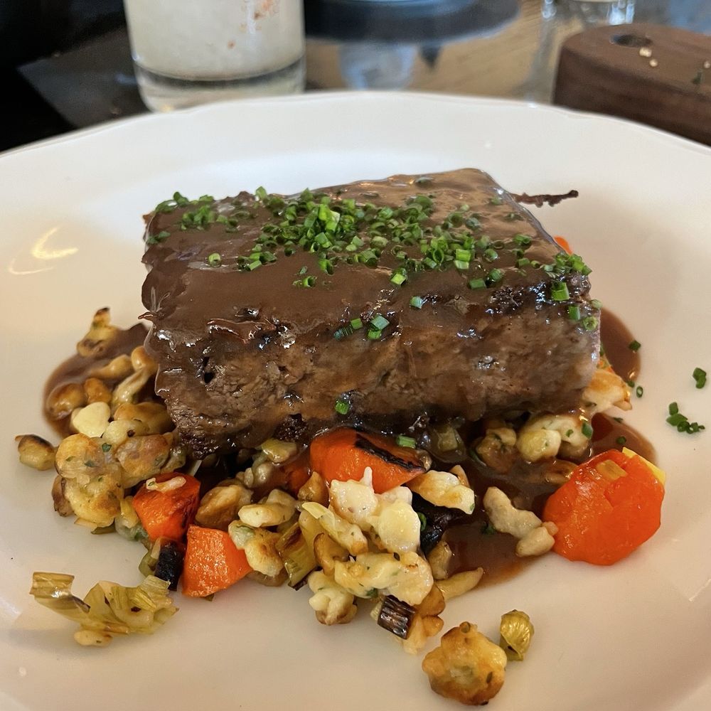 Goodwin’s - Short rib - Cocktail Bars Near Me - Dallas, Texas Goodwin’s - Short rib - Cocktail Bars Near Me - Dallas, Texas