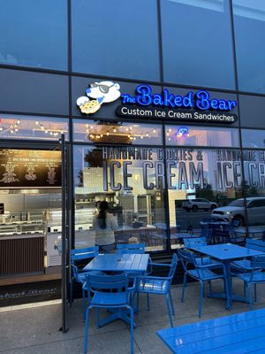 The Baked Bear by null