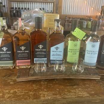 Texas Tipsy Tours - Treaty Oak Distillery - Wine Tours Near Me Texas Tipsy Tours - Treaty Oak Distillery - Wine Tours Near Me