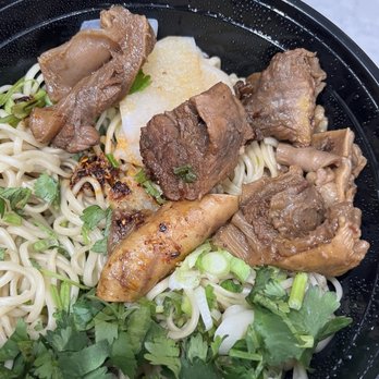 Chili Square - Beef brisket noodle soup - Chinese Near Me - Quincy, Massachusetts Chili Square - Beef brisket noodle soup - Chinese Near Me - Quincy, Massachusetts