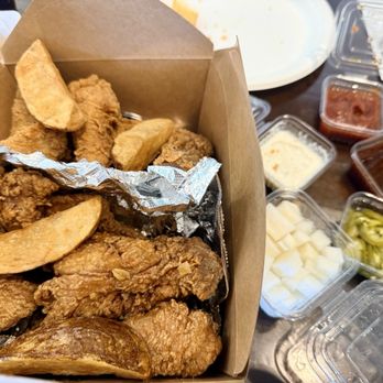 Furai Chicken - Garlic soy and original half/half chicken - Korean Near Me - Irvine, California Furai Chicken - Garlic soy and original half/half chicken - Korean Near Me - Irvine, California