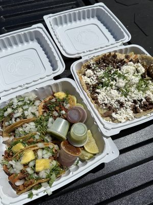 Los Carnalitos Food Truck by null