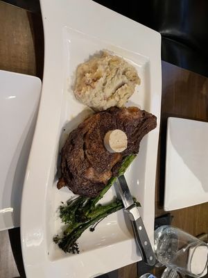 Barrel 21 Distillery and Dining by null