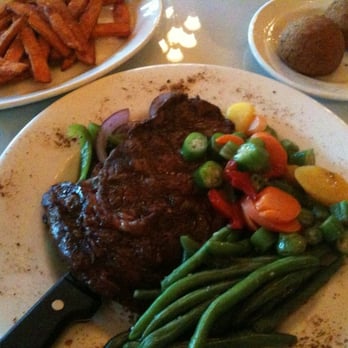 Copperhead Lodge - Steak with lemon green beans and okras - New American Near Me - Blairsville, Georgia