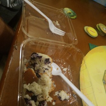 Trinitea Tea - We ordered warm Blueberry Muffin but received a cold one. The employee who worked tonight and is closing 10/29 was rude before .. - Coffee & Tea Near Me - San Diego, California Trinitea Tea - We ordered warm Blueberry Muffin but received a cold one. The employee who worked tonight and is closing 10/29 was rude before .. - Coffee & Tea Near Me - San Diego, California