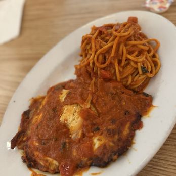 Pasta Party - Chicken Parmigiana with spaghetti 9/10 - Pizza Near Me - Orange, California